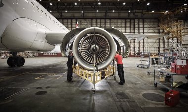 تکنسین هواپیما کیست؟